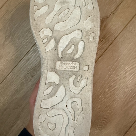 Alexander McQueen Sneakers - Picture 7 of 7